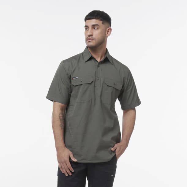 K14032 Closed Front Shirt Short Sleeve grn 3